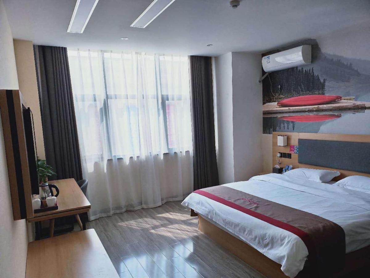 Thank Inn Chain Hotel Anhui Bengbu South Railway Station Buitenkant foto